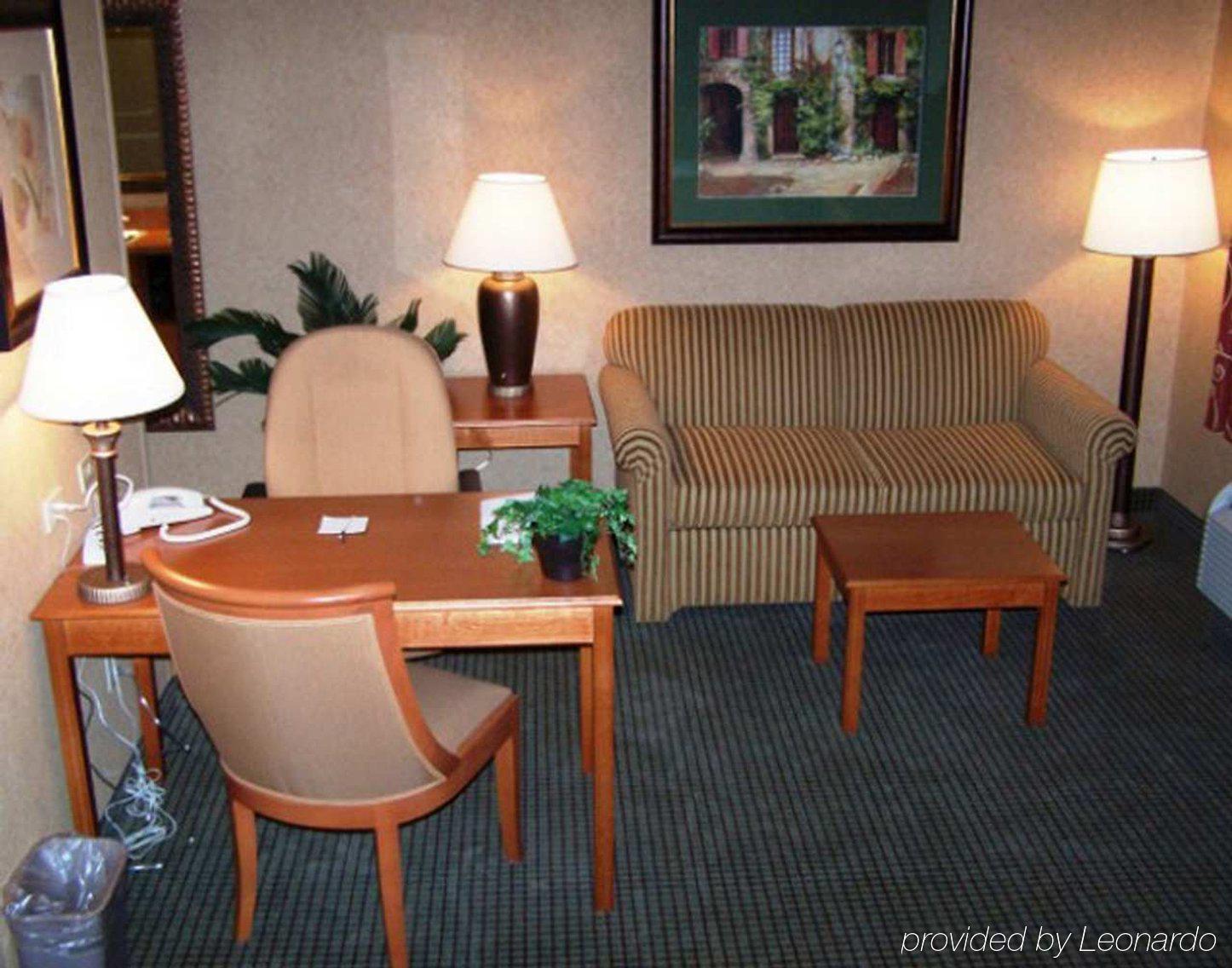 Hampton Inn & Suites Yuba City Rum bild